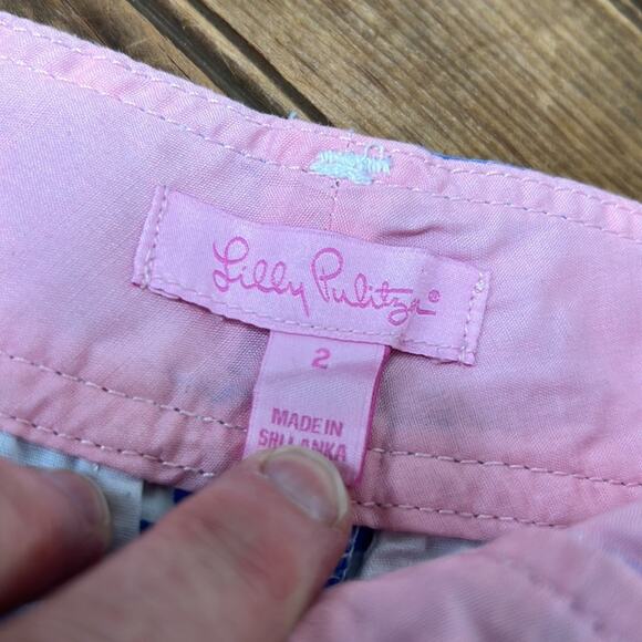 Women’s Lilly Pulitzer mid rise blue floral cotton shorts Y2K size 2 - Picture 5 of 7